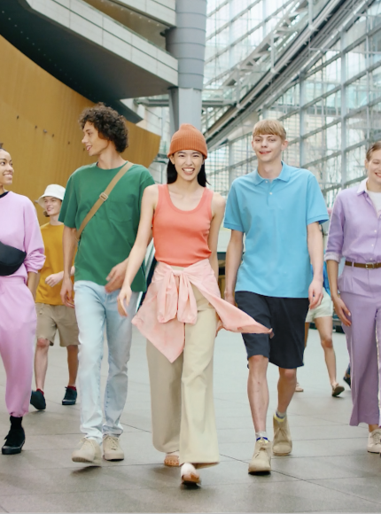UNIQLO – The District Docklands